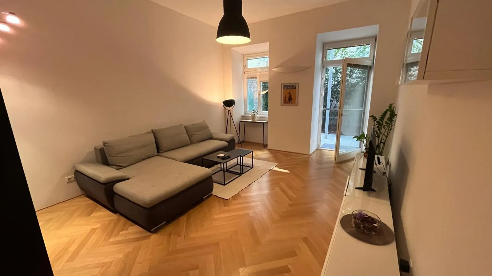 Quiet Apartment Next To Belvedere & Central Station Wien